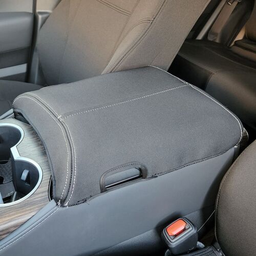 Toyota Landcruiser 300 Series (09/2021-Current) SAHARA WagonWetseat Seat Covers (Console Lid Cover)
